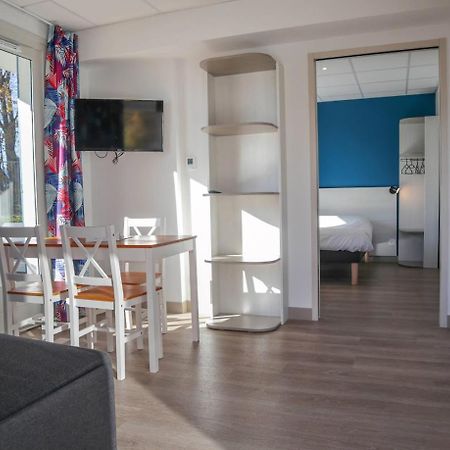 Le Pavillon Des Fleurs Hotel Menthon-Saint-Bernard Luaran gambar