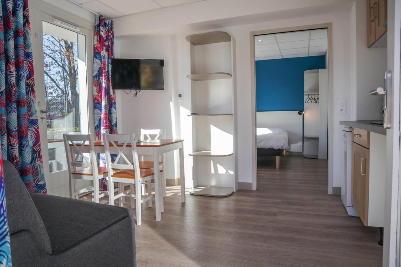 Le Pavillon Des Fleurs Hotel Menthon-Saint-Bernard Luaran gambar